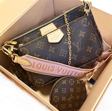 Louis Vuitton imposter handbags